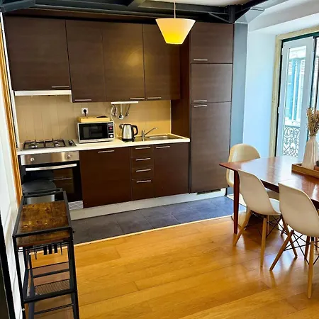 Bright Stylish Duplex With A Private Roof Terrace 公寓 *
