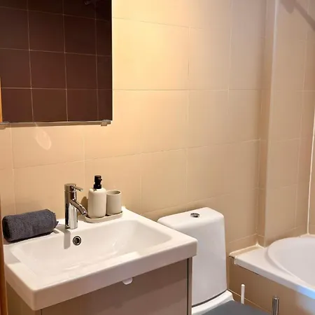 公寓 Bright Stylish Duplex With A Private Roof Terrace *