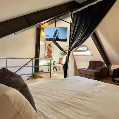 Bright Stylish Duplex With A Private Roof Terrace Lisboa