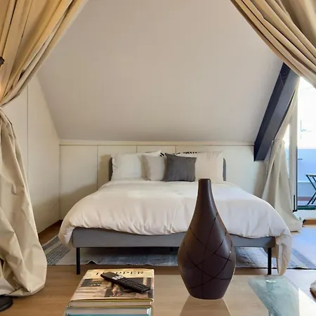 Bright Stylish Duplex With A Private Roof Terrace 公寓 *