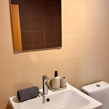 Bright Stylish Duplex With A Private Roof Terrace 公寓