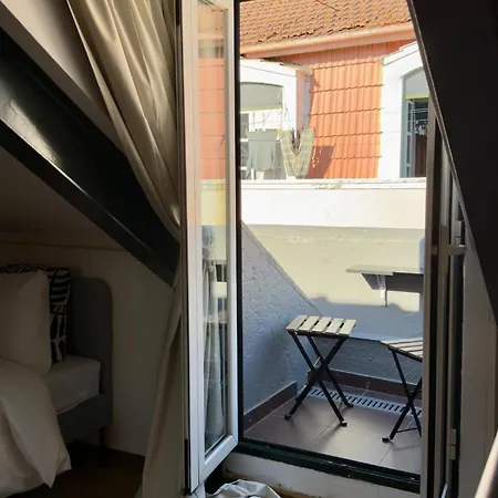 Bright Stylish Duplex With A Private Roof Terrace 公寓 *